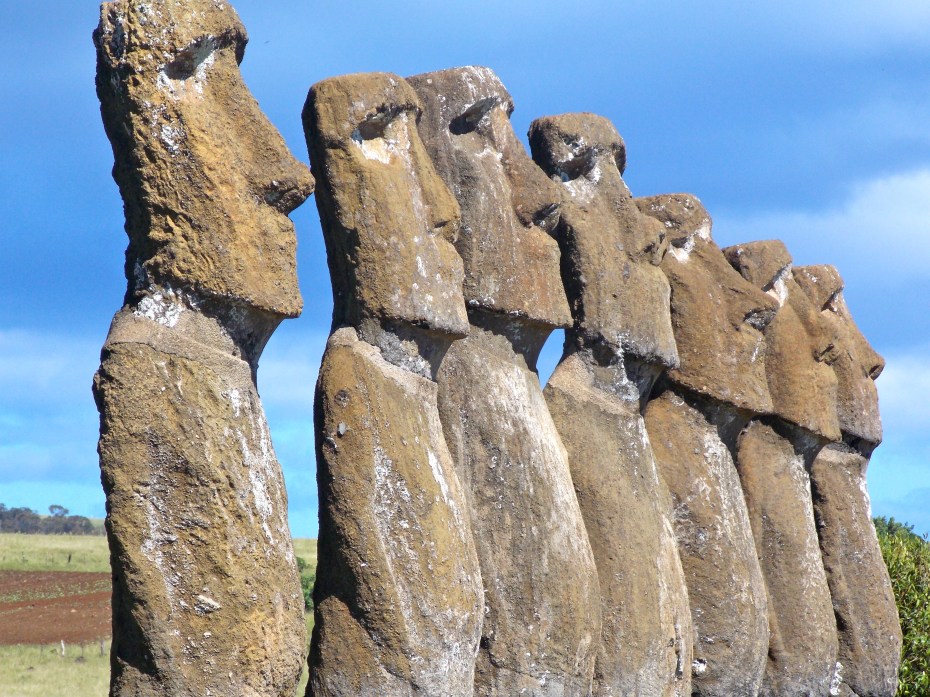 The seven explorer Moai of Ahu Akivi, facing west to their Polynesian homeland.