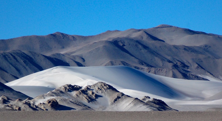 The dunes of the Puna, from a distance.
